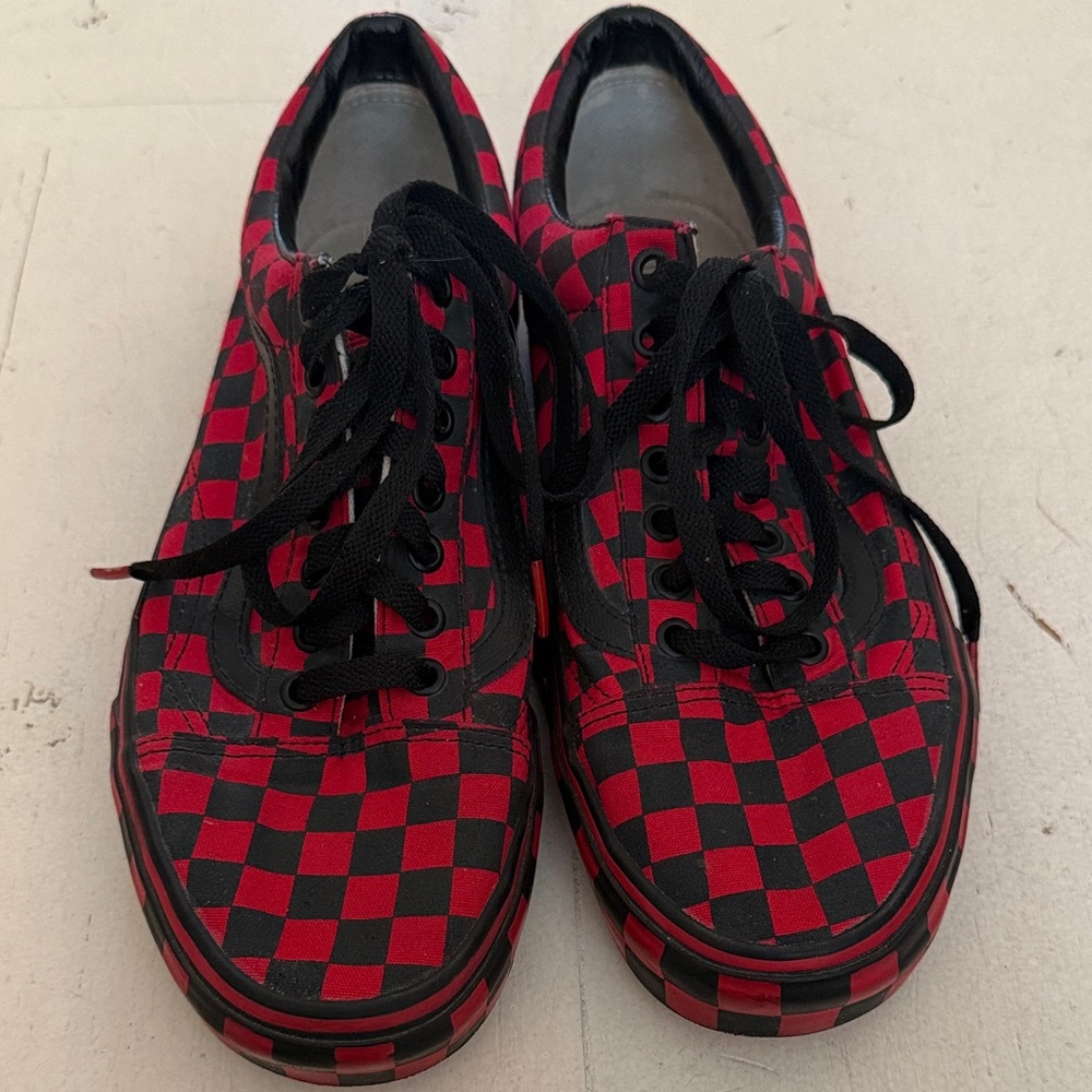 Vans mens Red and Black Checkered Sneakers